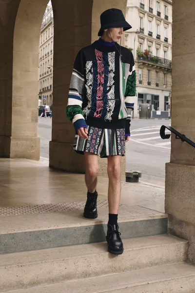 Look 4